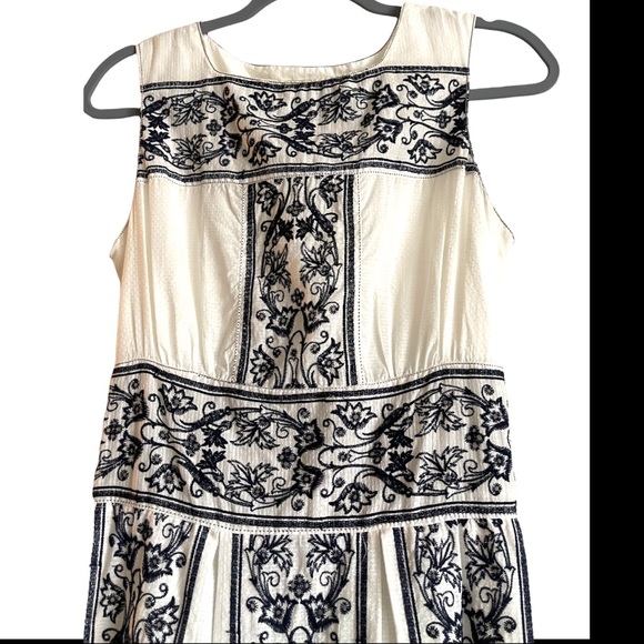 Max Studio Dress - Picture 2 of 4